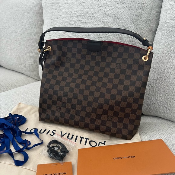 Louis Vuitton bag - Picture 6 of 6